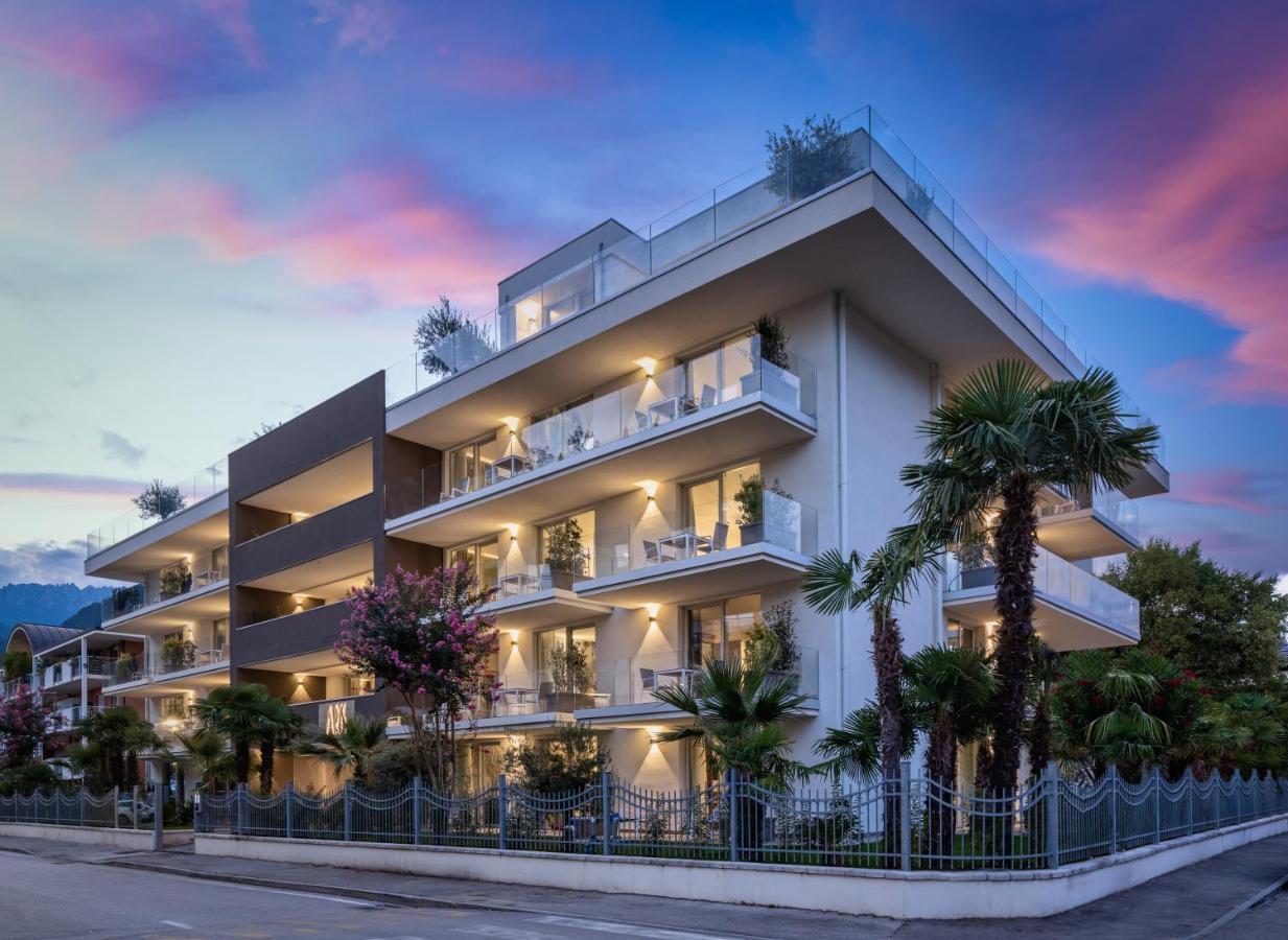 ריבה דל גארדה Aris Apartments & Sky Pool - Tonelli Hotels - Adult Friendly מראה חיצוני תמונה